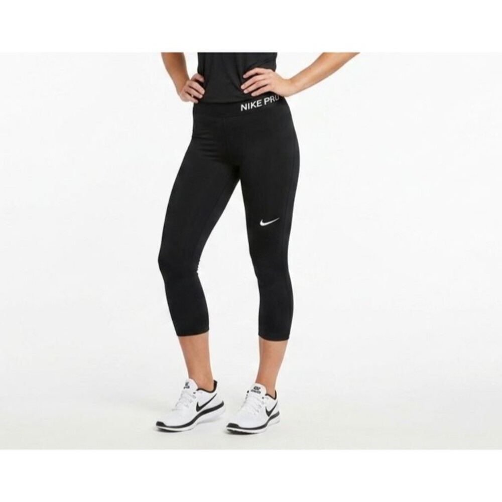 Nike Pro Womens Dri-FIT Capri Leggings Black Size Medium Crop AT4547-010